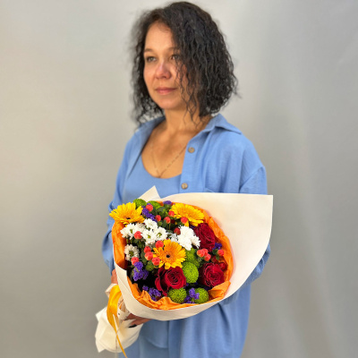 х Букет с розами, герберами и хризантемой арт. 52447
