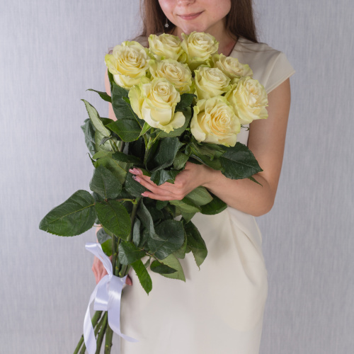 Букет из 9 крупных Белых крупных роз Эквадор 60 см арт. 36401