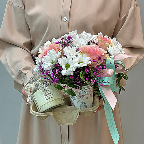 Сет "Ягодный раф" с цветочным стаканчиком и аромасвечой в банке арт. 70399