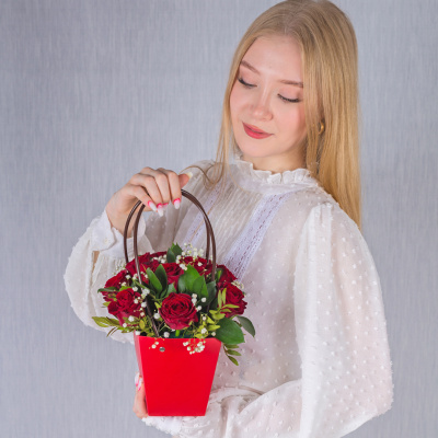 Сумочка с кенийскими розами N 38180-Кр