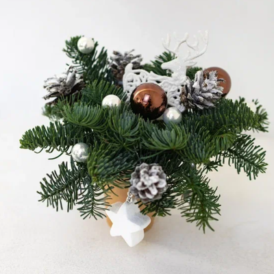 Композиция из нобилиса в стаканчике с оленем "Сказочный олень" N 90862