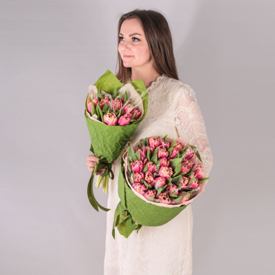 Букет из 25 пионовидных тюльпанов Колумбус с сухоцветами 59867
